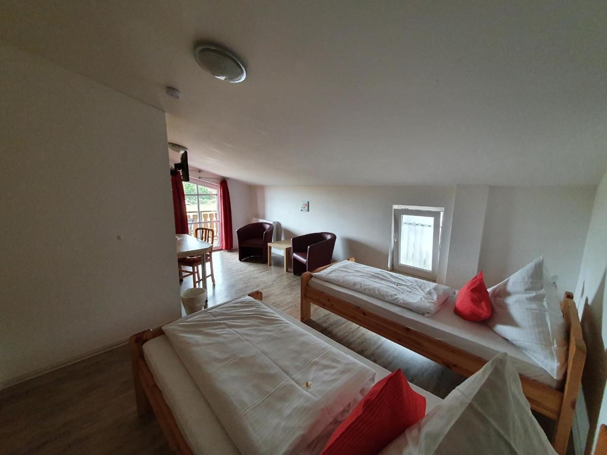 Gaestehaus Ermen 캄프린트포르트 외부 사진